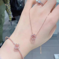 Swarovski施华洛世奇2020新款 四叶草花朵跳动的心