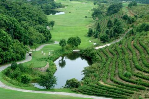 杭州富春山居高尔夫度假村 林影园景客房 2 晚(连住) + 早餐 2 份/天 1899元