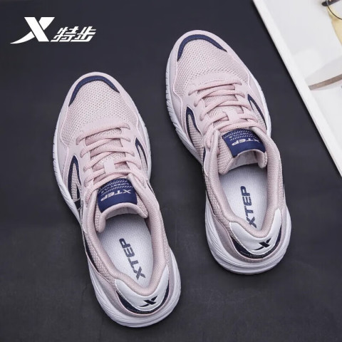 特步 女款跑步鞋 10071588072700 169元