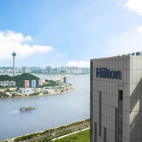 超值海景！珠海希尔顿超值海景房1-2晚含双早 899元起/晚