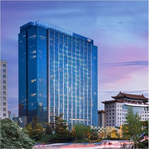 北京W酒店前身，住进首都中心！北京索菲特豪华房1-2晚套餐（含双早） 1199元起/晚