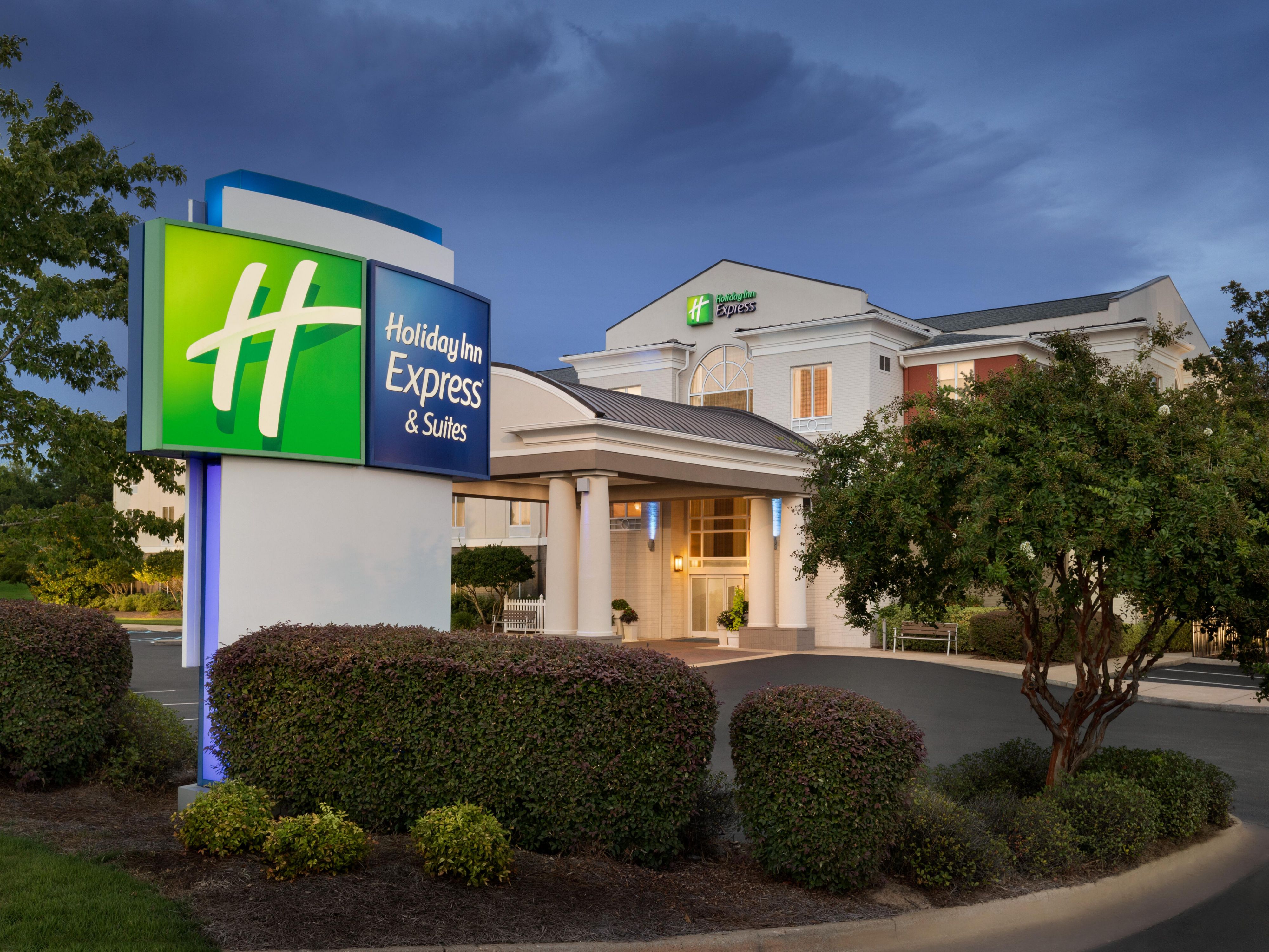 Holiday Inn Express & Suites 奥本 - 大学区