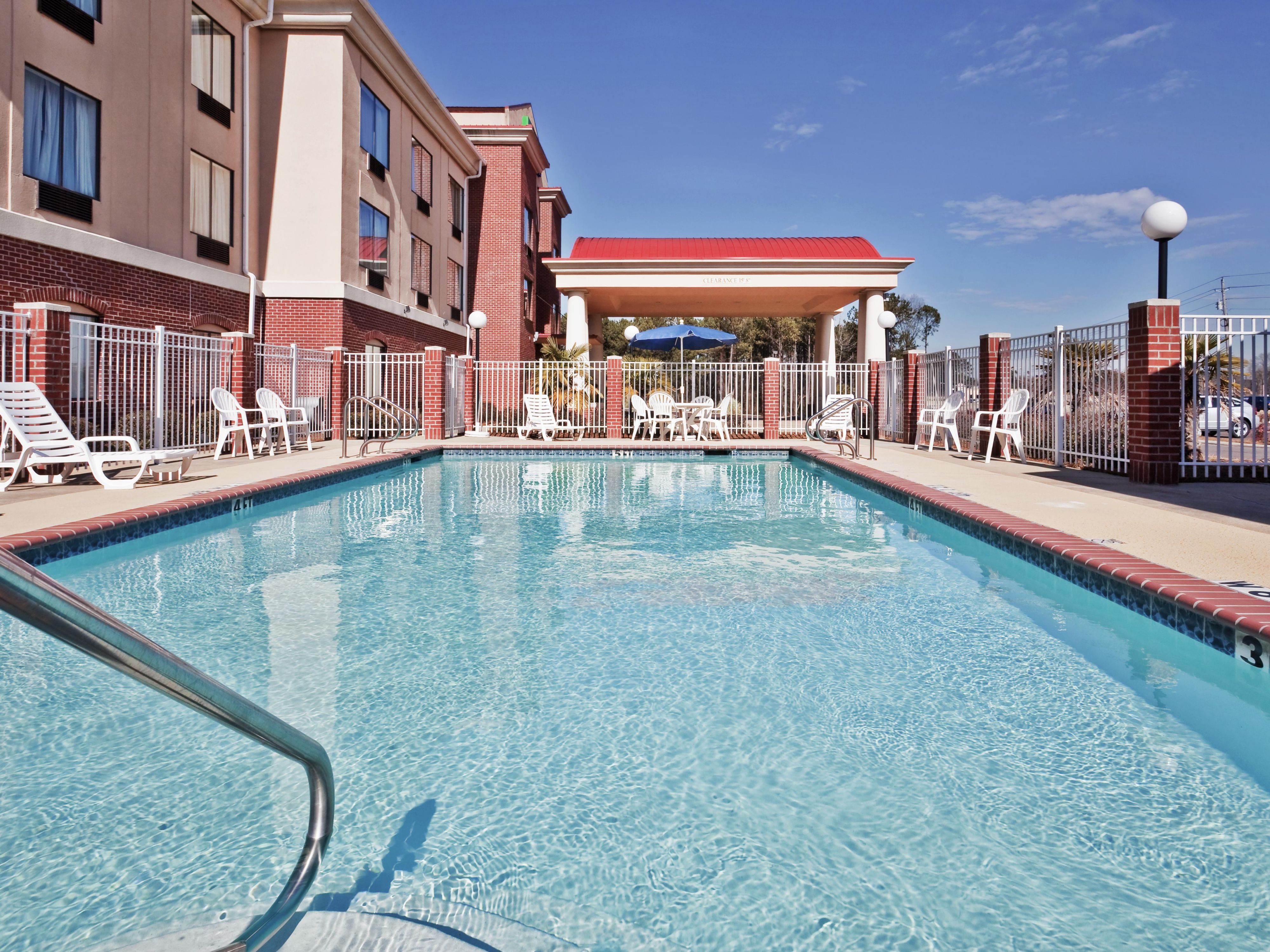 Holiday Inn Express & Suites 森林