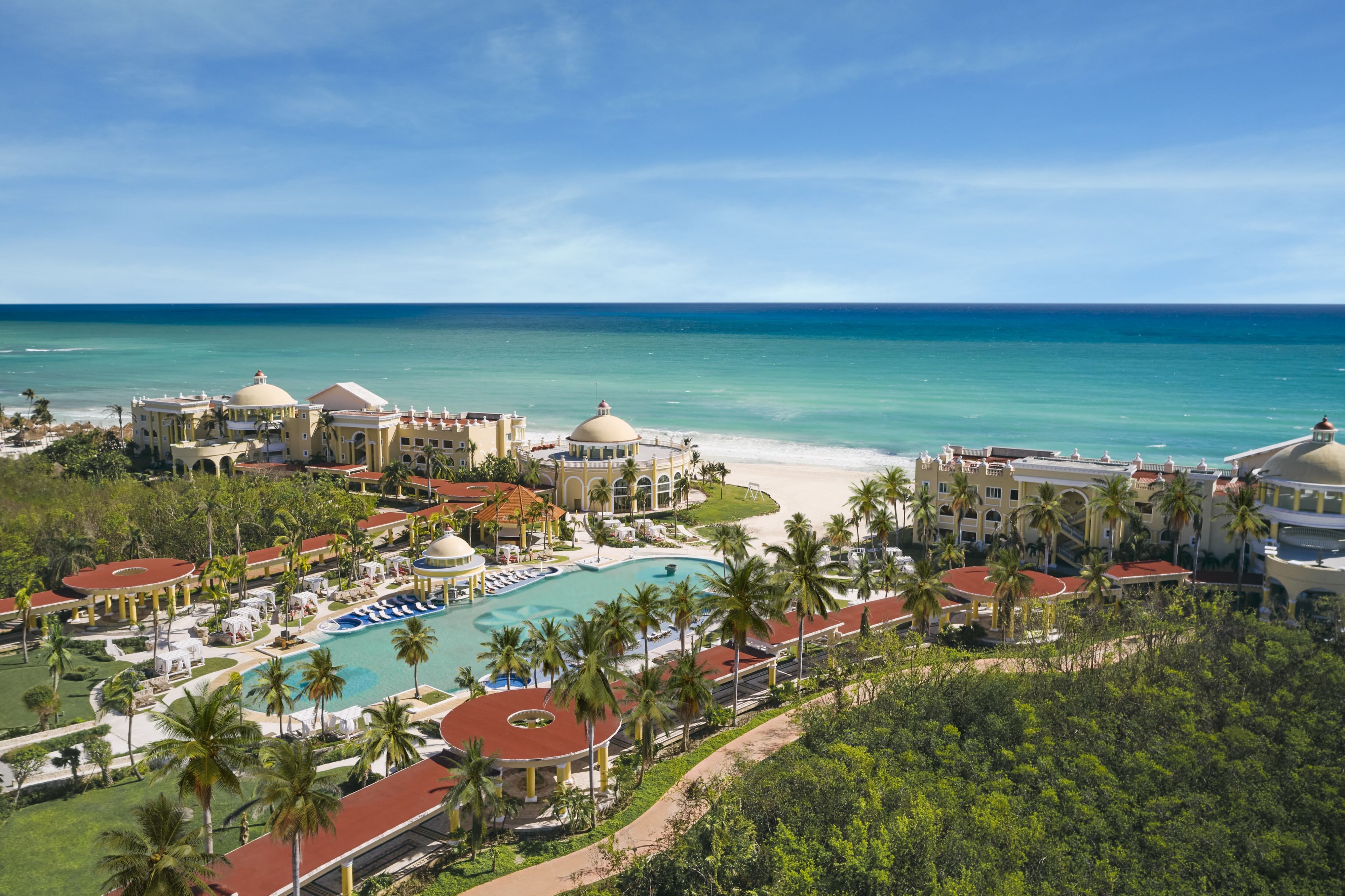 Grand Paraiso