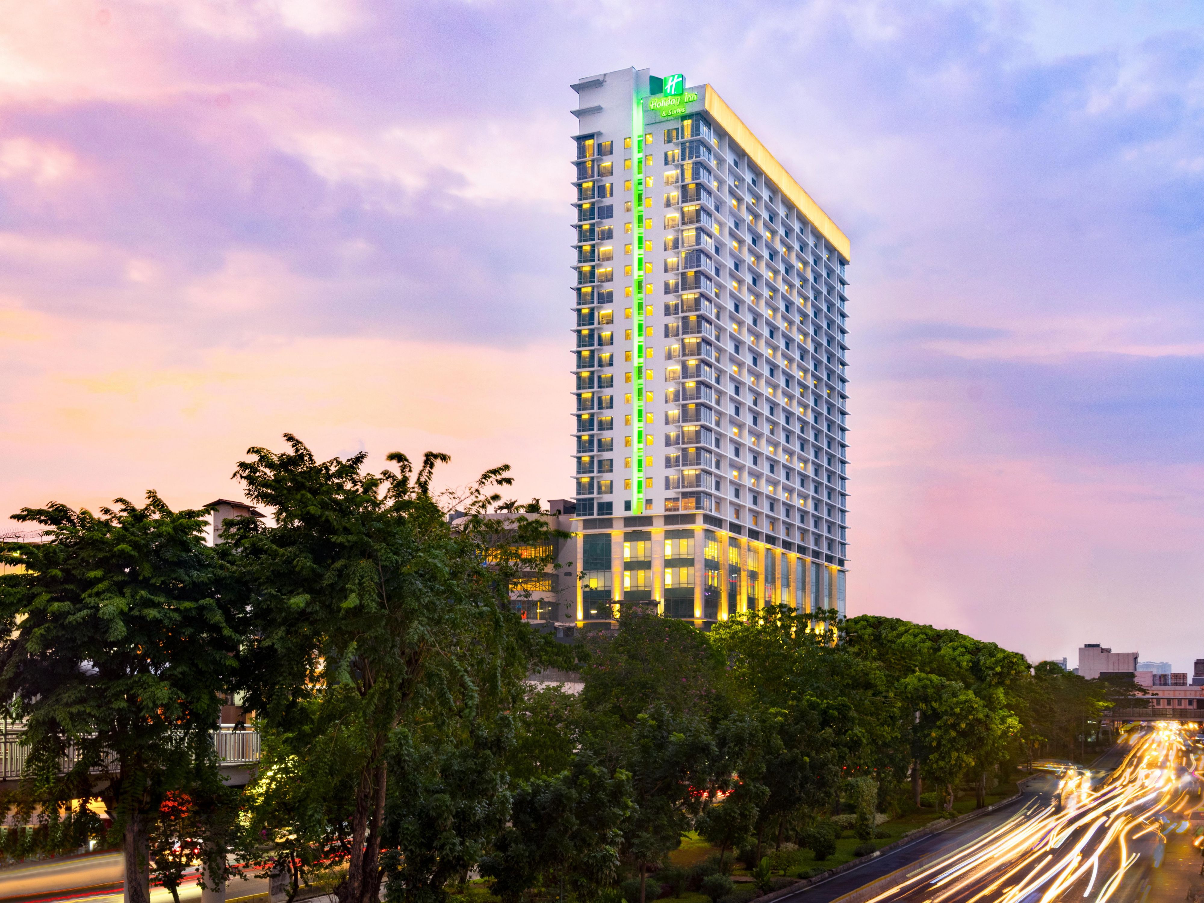 Holiday Inn & Suites Jakarta Gajah Mada