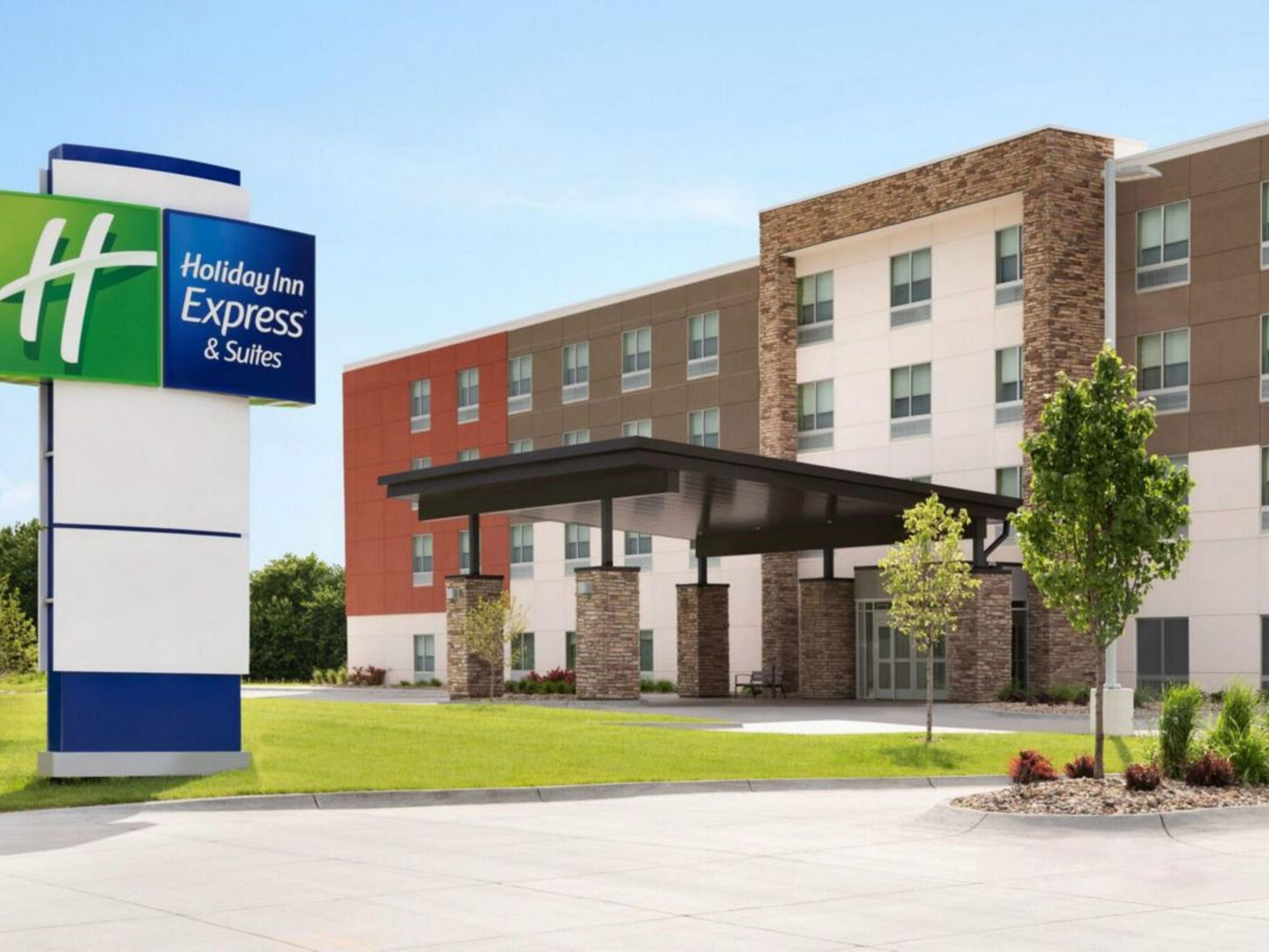 Holiday Inn Express & Suites Onalaska - La Crosse Area