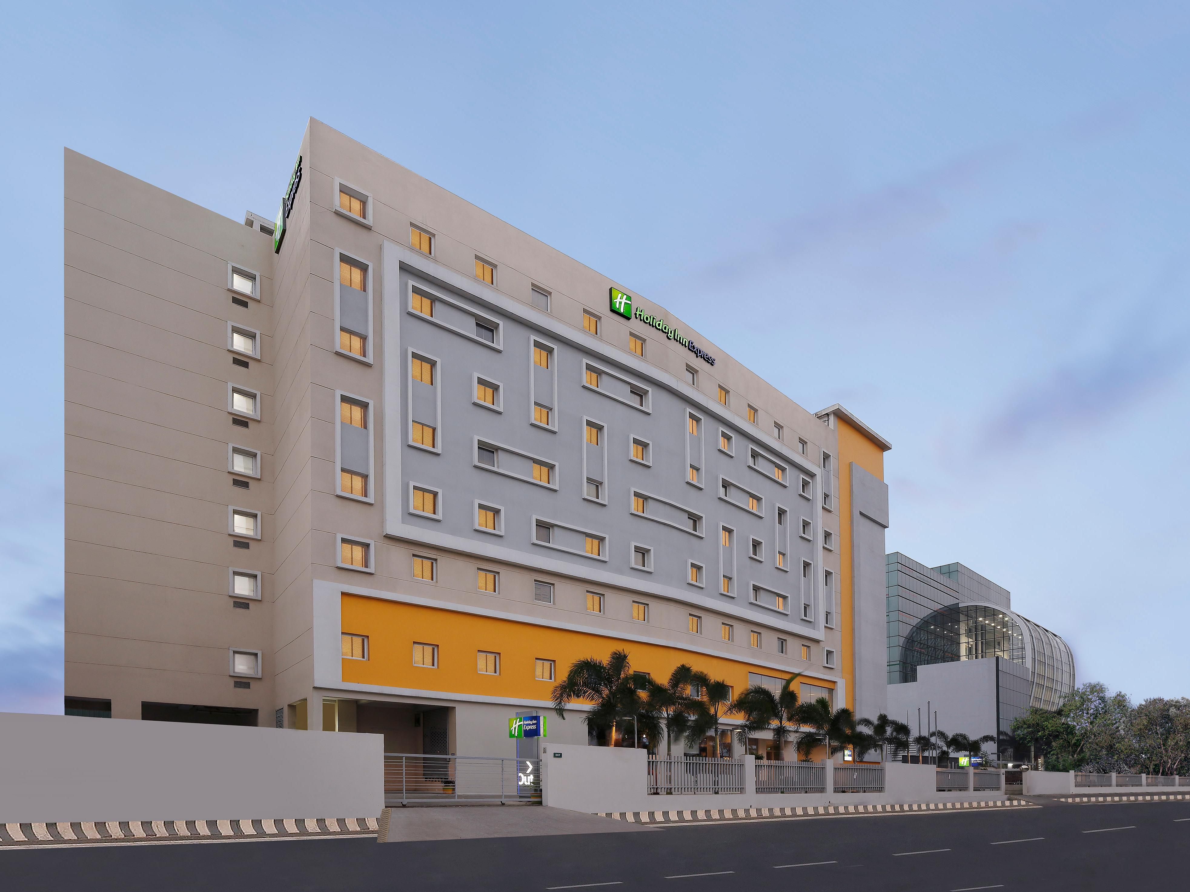 Holiday Inn Express Chennai OMR Thoraipakkam