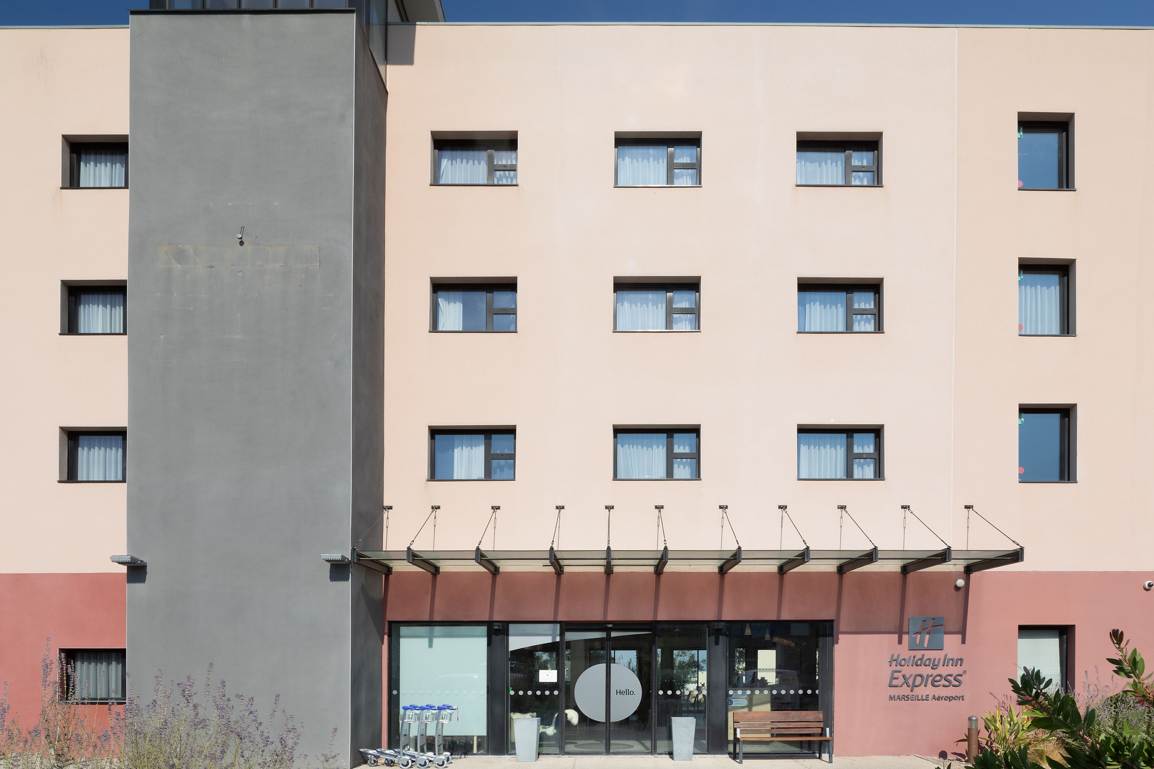 Holiday Inn Express Marseille Airport