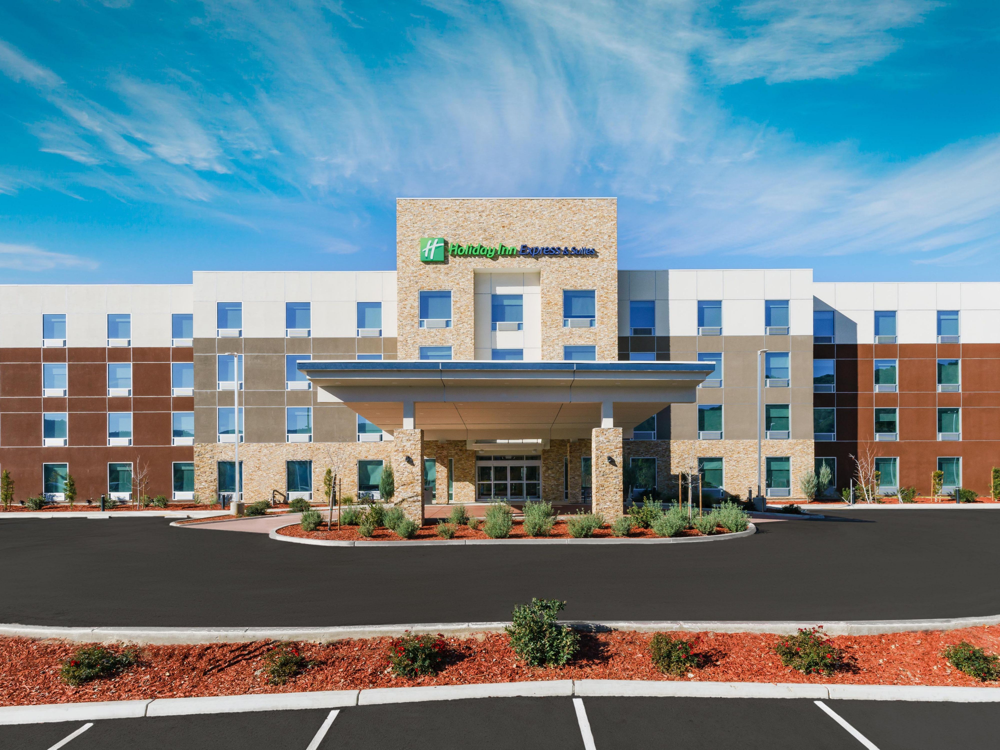 Holiday Inn Express & Suites Oakhurst-Yosemite Park Area