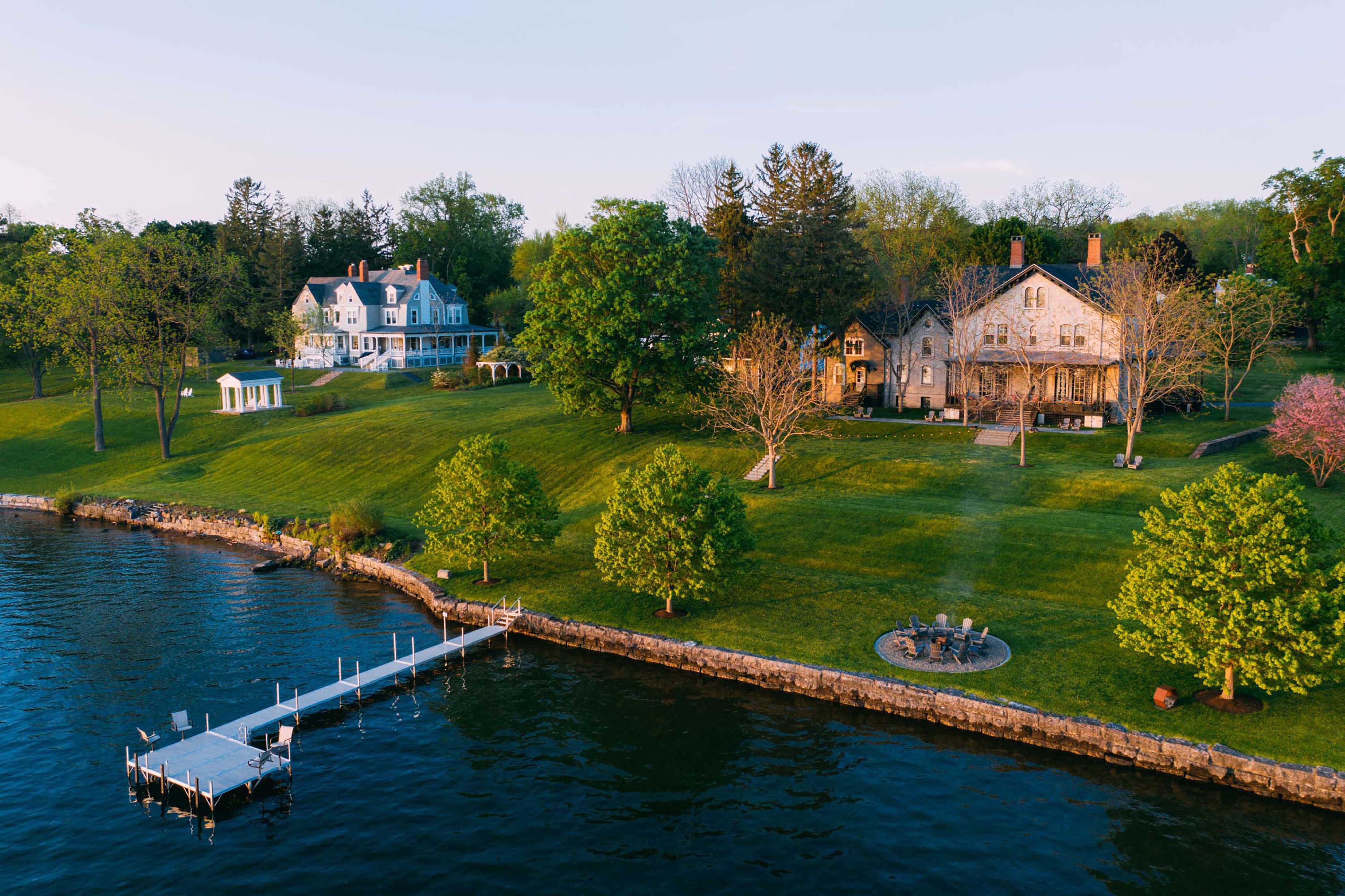 The Inns of Aurora