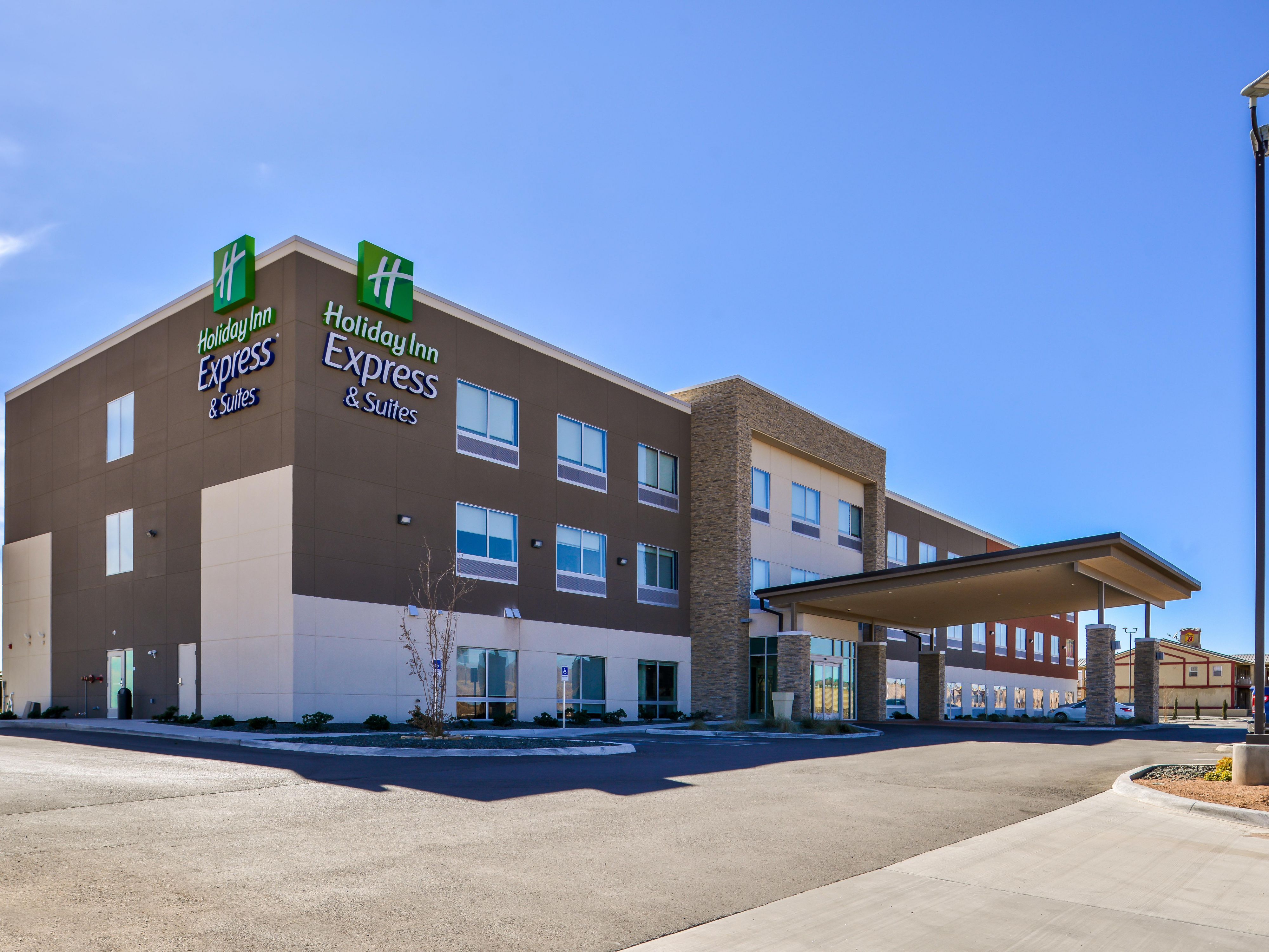 Holiday Inn Express & Suites Van Horn