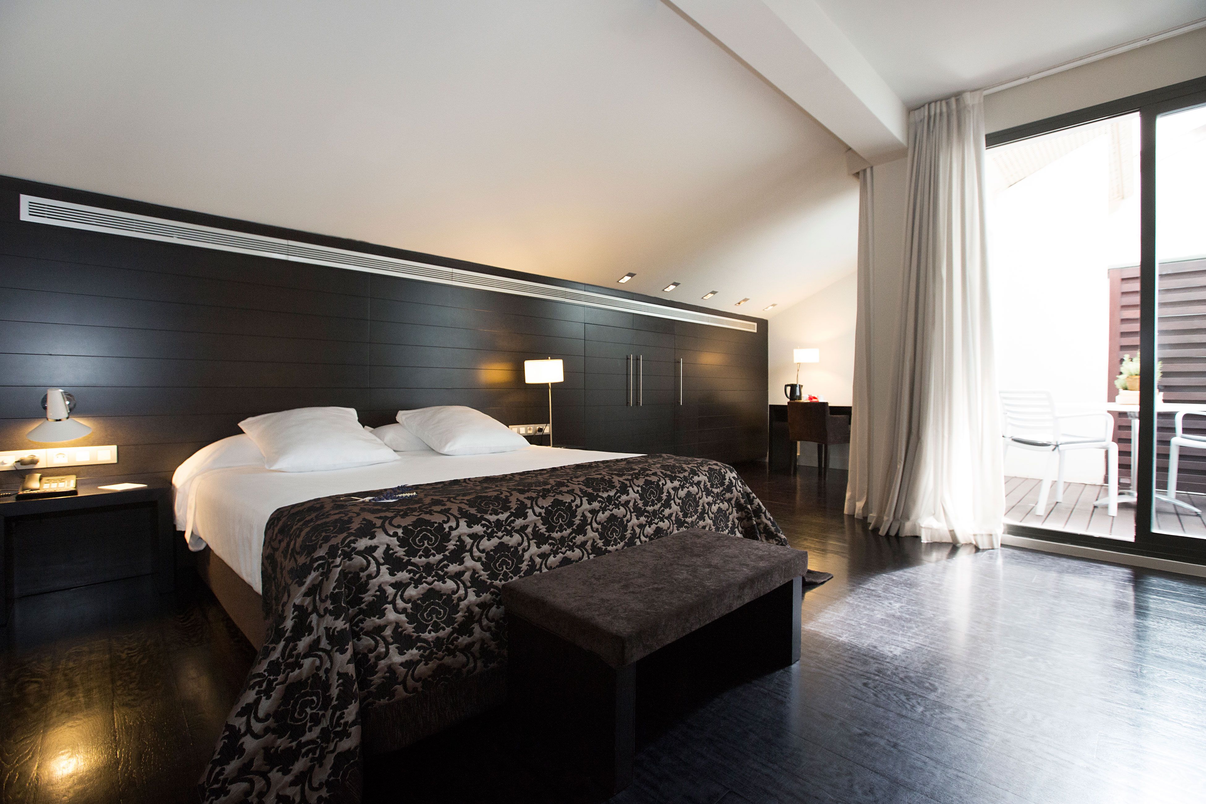 Mr & Mrs Smith Hospes Palau de la Mar